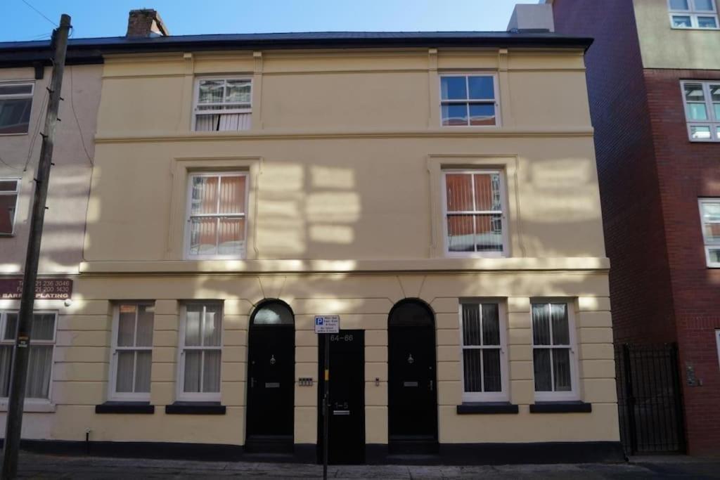 Group Bookings: Up To 30 Guests Across 5 Spacious Flats! Keyless Access Free Wifi & Parking Birmingham Exterior photo