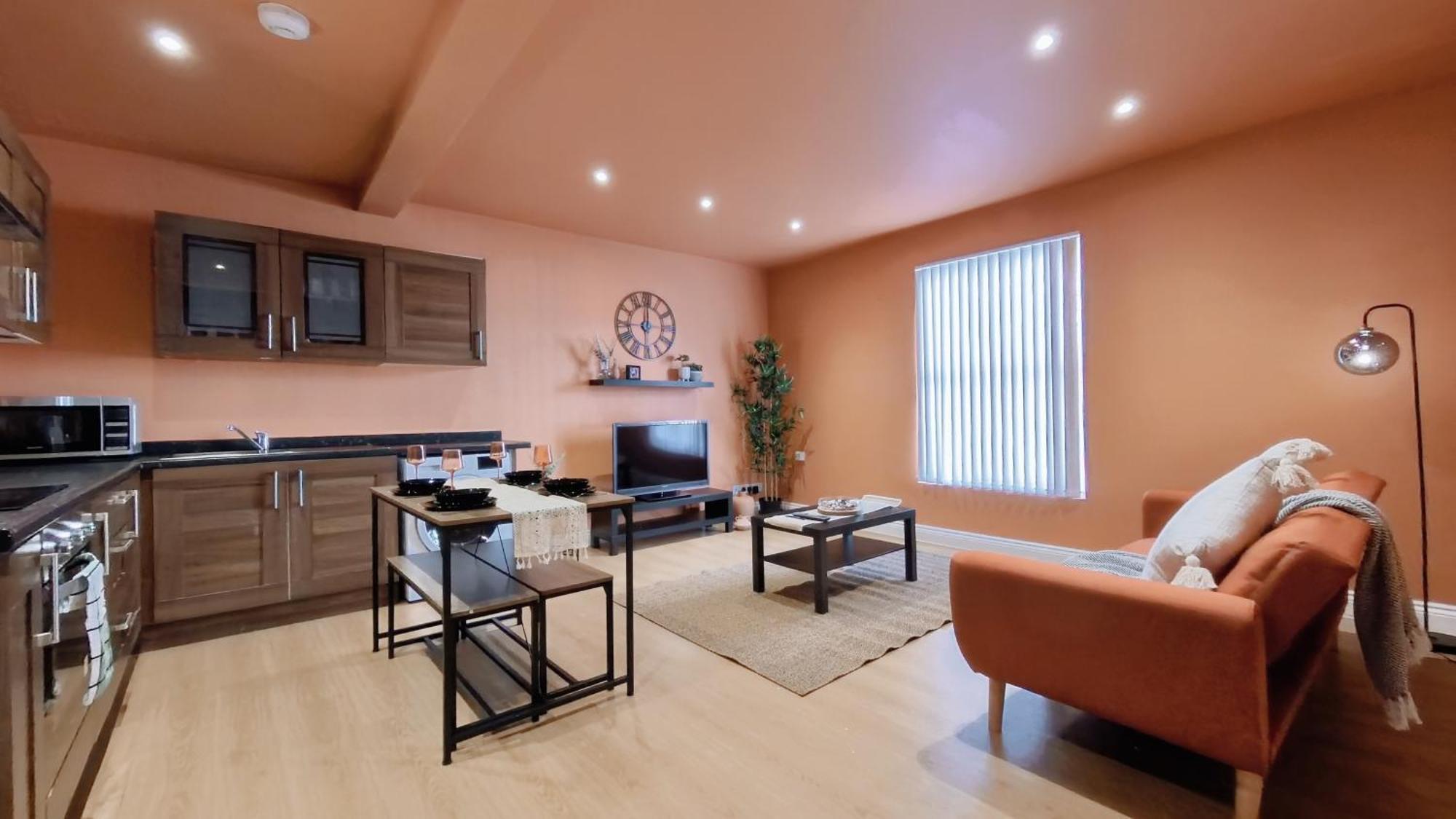 Group Bookings: Up To 30 Guests Across 5 Spacious Flats! Keyless Access Free Wifi & Parking Birmingham Exterior photo